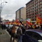 Bandiere USR, CUB, communisti, e palestinesi in corteo nazionale a Milano.