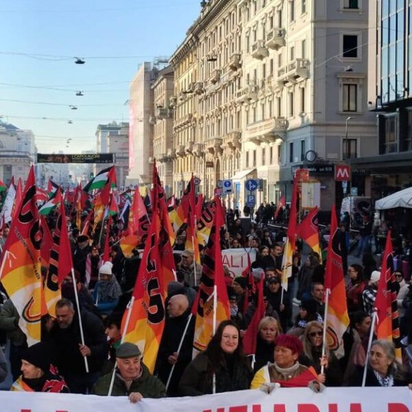 Auguri di buone feste e di buone lotte!