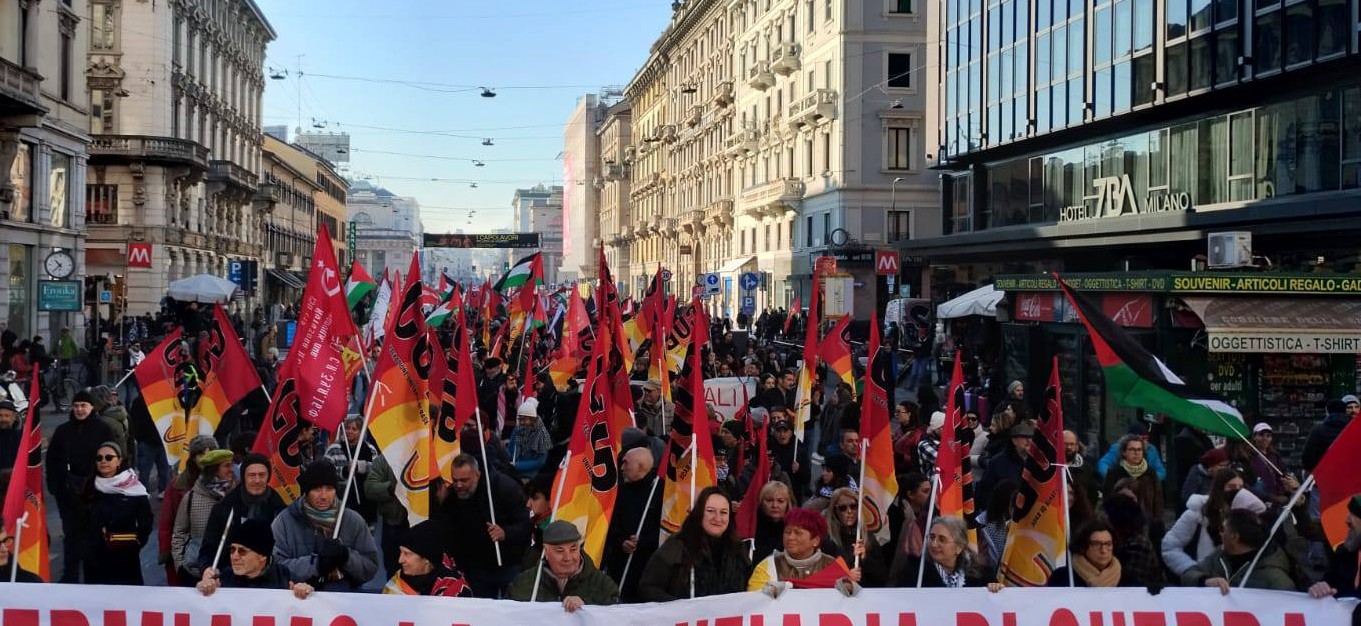 Scopri di più sull'articolo Auguri di buone feste e di buone lotte!
